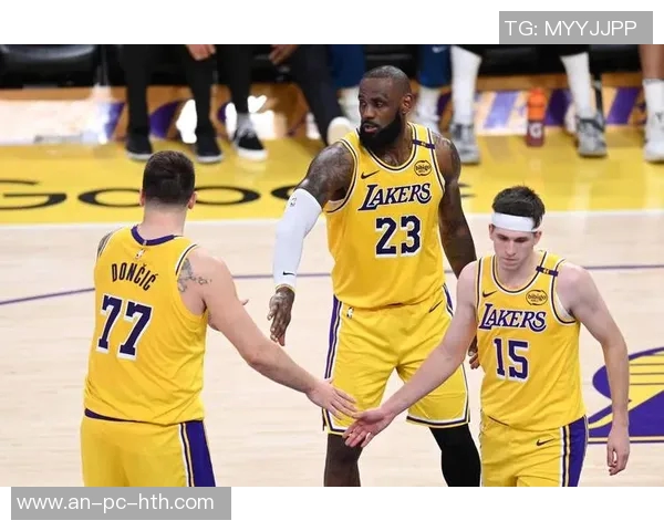 雷霆与湖人精彩对决回放几集全解析及赛后精彩瞬间分享 雷霆与湖人精彩对决回放几集全解析及赛后精彩瞬间分享